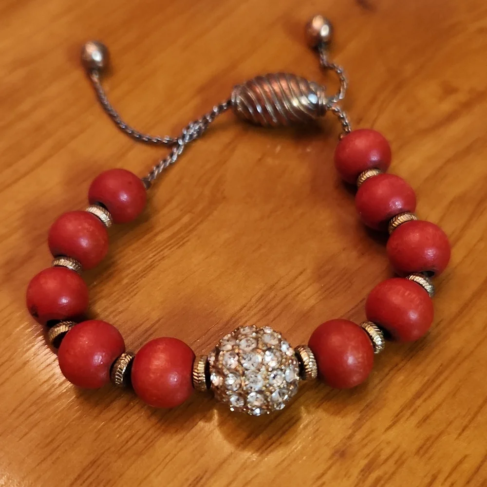 Red/Silver/Gold Adjustable Bracelet, GUC